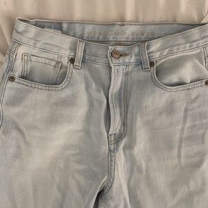 American Eagle Mom jeans size 4
